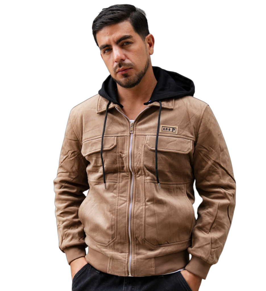 Hombre con casaca verde oliva